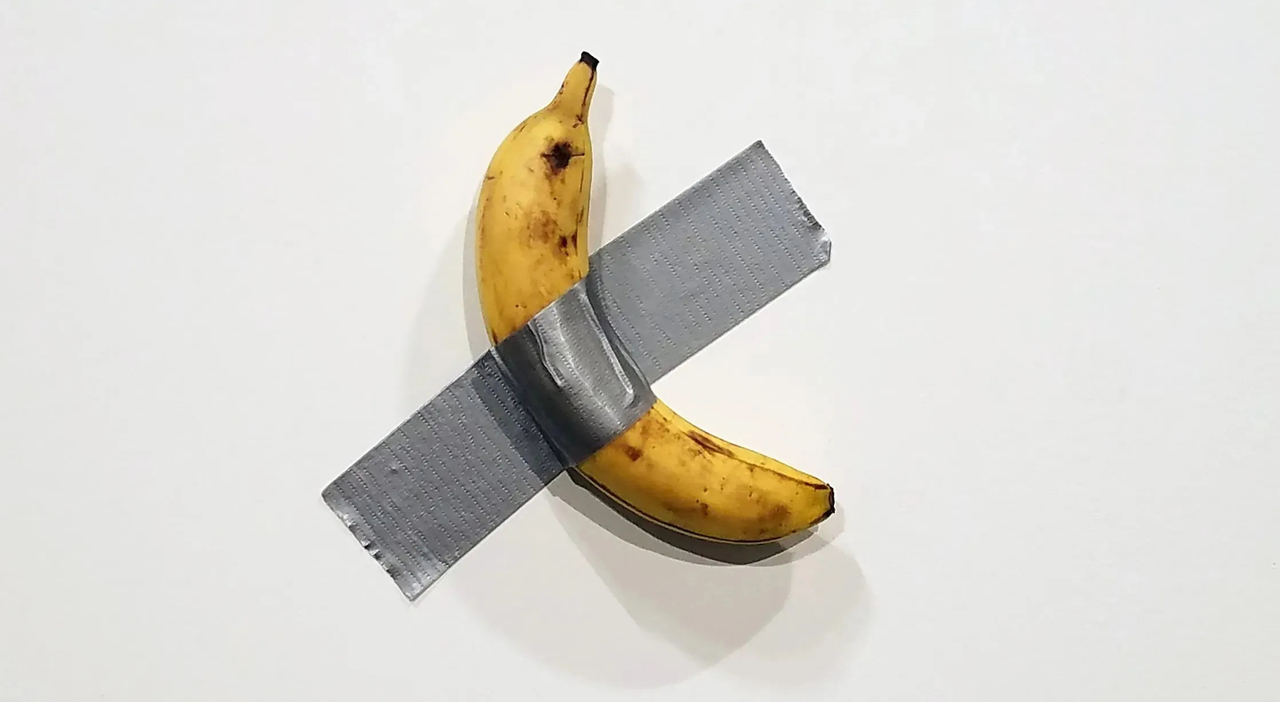 Arte e provocazione: la banana di Maurizio Cattelan all’asta da Sotheby’s a New York