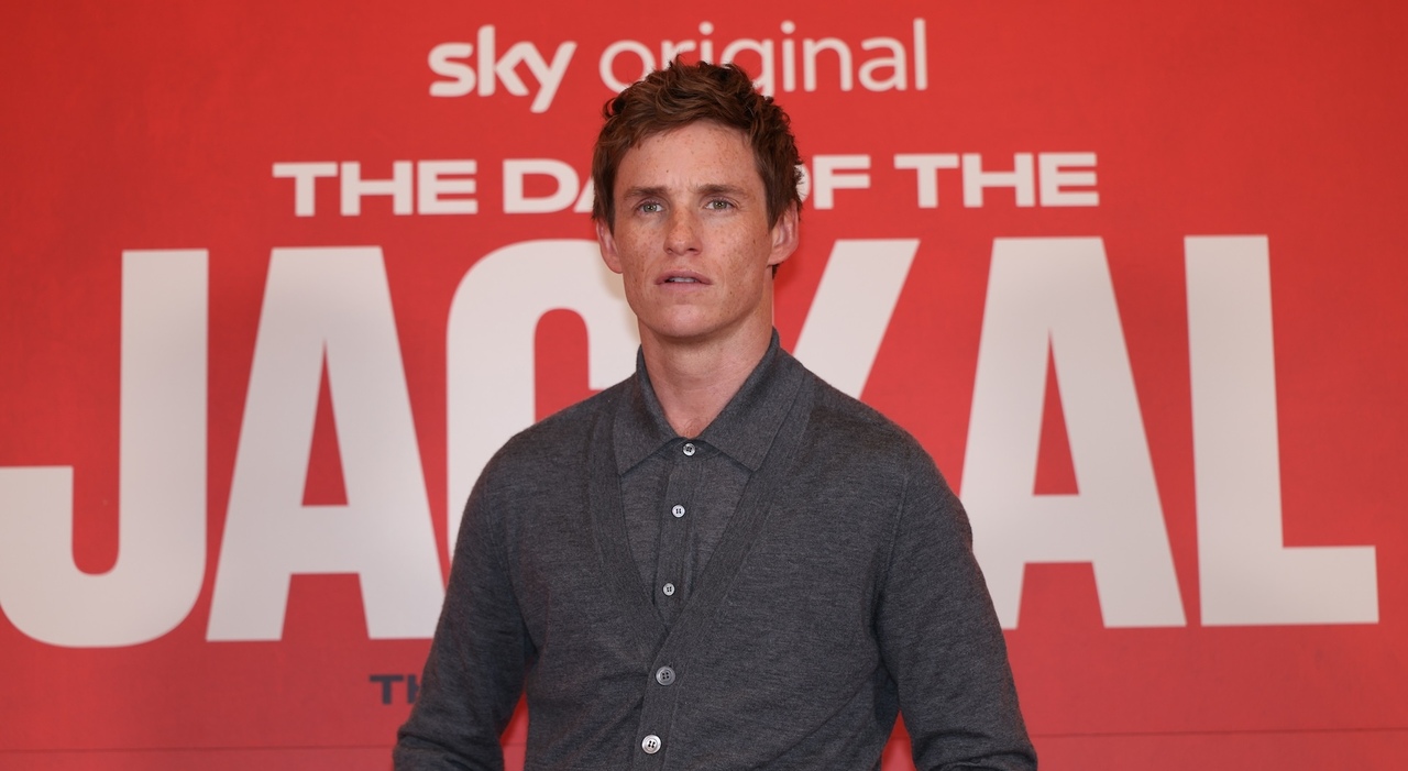 Eddie Redmayne e Lashana Lynch presentano a Roma la loro nuova serie “The Day of the Jackal”