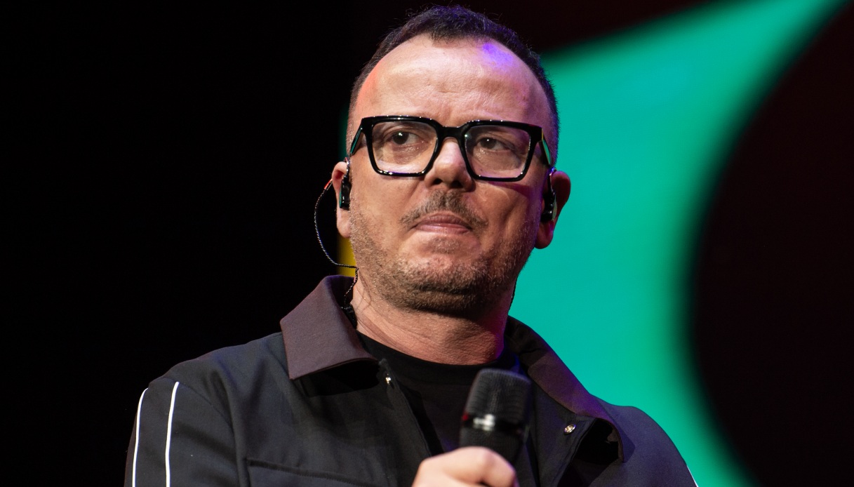 Gigi D’Alessio lancia un appello accorato contro la violenza giovanile a Napoli