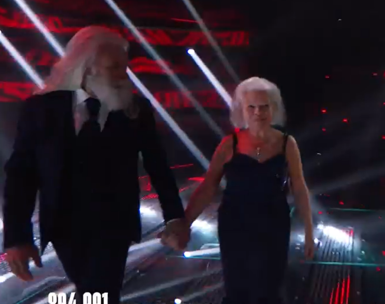 Rkomi a Sanremo 2025 sul palco: ecco chi sono i due ballerini che hanno incantato il pubblico