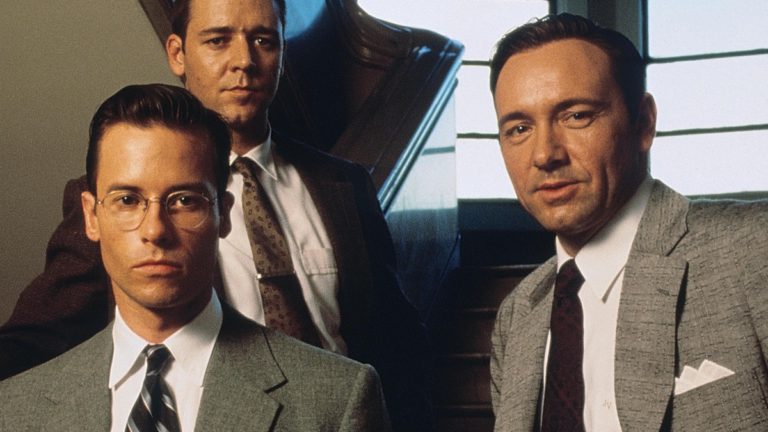 Kevin Spacey risponde alle accuse di Guy Pearce: tensioni sul set di L.A. Confidential