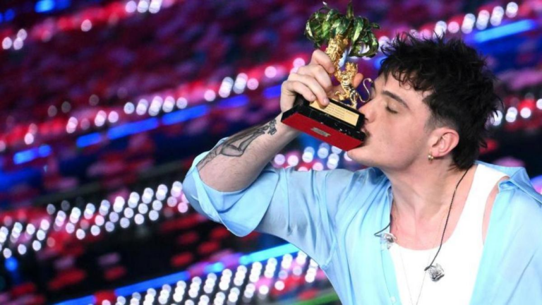 Sanremo 2025: Olly Trionfa sul Palco e in Streaming, ma la Classifica Spotify Ribalta i Risultati