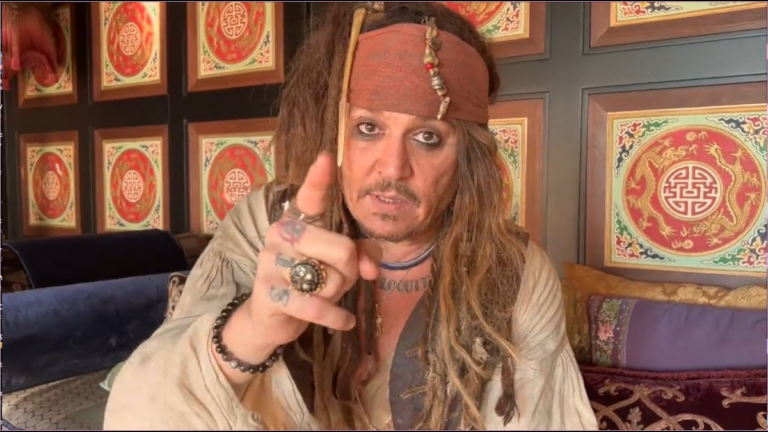 Jack Sparrow e il futuro dei Pirati dei Caraibi: Johnny Depp tornerà nella saga?