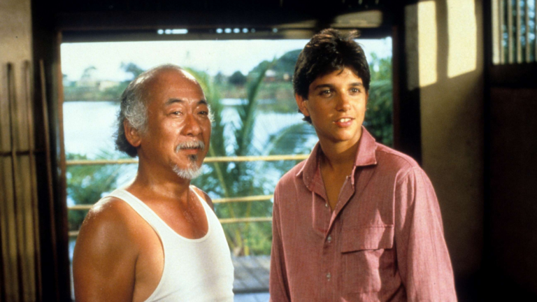 Cobra Kai 6, il ritorno di Mr. Miyagi: omaggio a Pat Morita con IA e scene oniriche