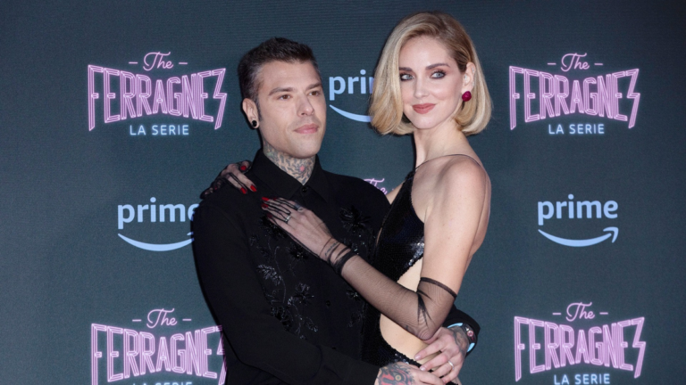 Fedez e Chiara Ferragni, Corona pubblica i messaggi inviati da Ferragni a Fedez dopo Falsissimo