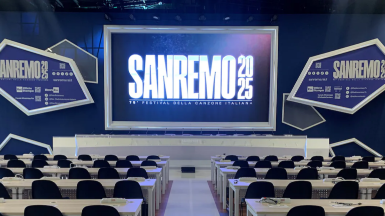 Sanremo 2025 la seconda serata: ordine di uscita dei 15 big e sfida delle Nuove Proposte