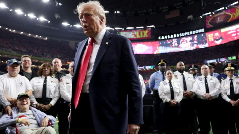 Fischiata a Taylor Swift al Super Bowl suscita la reazione di Donald Trump che diffonde il video