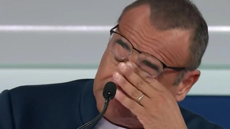 Sanremo 2025, Carlo Conti ricorda la madre con un toccante omaggio e sincera emozione