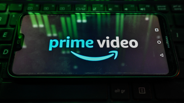 Amazon Prime Video introduce il doppiaggio IA per rendere i contenuti più accessibili