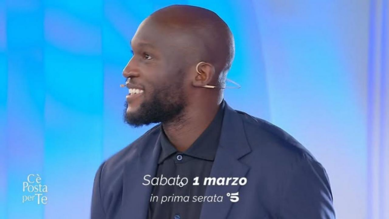 Gigi D'Alessio e Romelu Lukaku ospiti a "C'è posta per te" di Maria De Filippi il 1º marzo su Canale 5